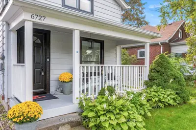 6727 Main Street, Whitchurch-stouffville, On L4a 6b3
