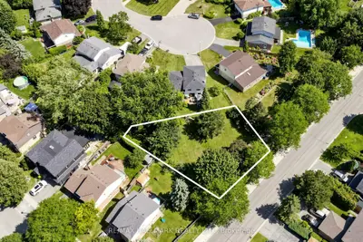 103 Spruce Street, Aurora, On L4g 3j6