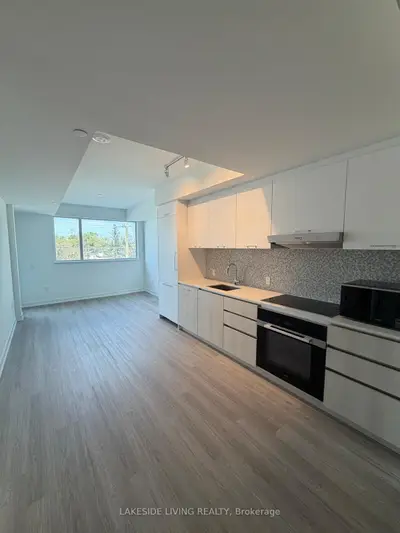 8188 Yonge Street 309, Vaughan, On L4j 0m2