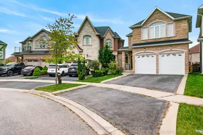 30 Danpatrick Drive, Richmond Hill, On L4s 2s7