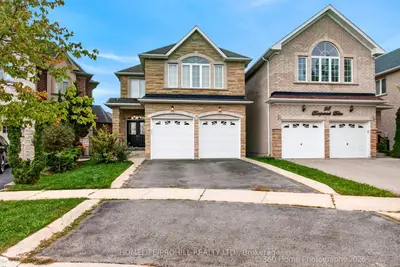 30 Danpatrick Drive, Richmond Hill, On L4s 2s7