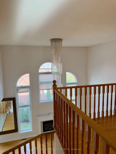 119 Laurendale Avenue, Georgina, On L4p 0c4