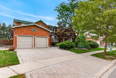 48 Captain Francis Drive, Markham, On L3r 9c9