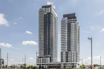 21 Meadowdale Road 1809, Vaughan, On L4k 0h6