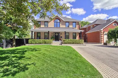 133 Charles Street, Whitchurch-stouffville, On L4a 1c2