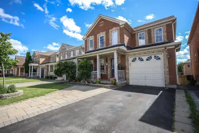 24 William Grant Road, Markham, On L6e 1r7