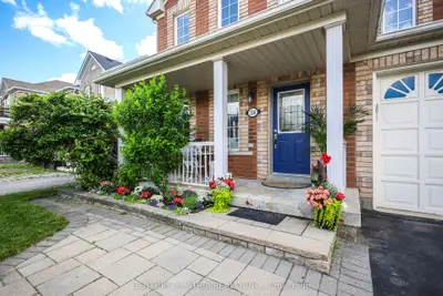 24 William Grant Road, Markham, On L6e 1r7