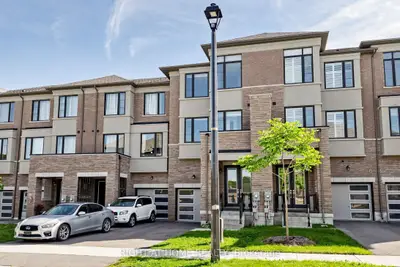 954 Isaac Phillips Way, Newmarket, On L3x 2y8