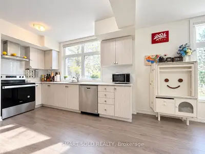 58 Elizabeth Street S 2201, Richmond Hill, On L4c 5w2