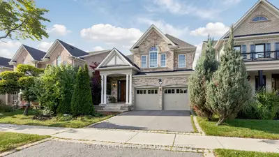 651 Via Romano Boulevard, Vaughan, On L6a 0g1
