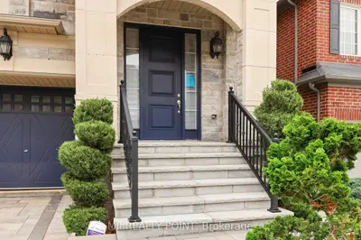 135 Abner Miles Drive, Vaughan, On L6a 4x4