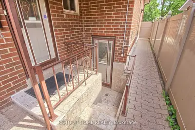 37 Cherry Hills Road #02, Vaughan, On L4k 1m2