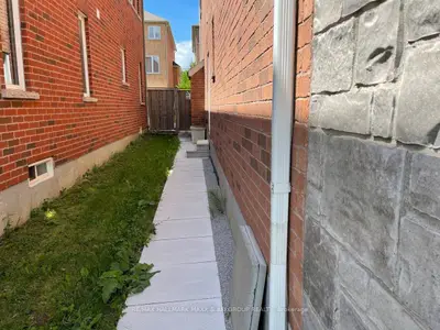 53 Froud Drive Bsmt, Richmond Hill, On L4s 0c6