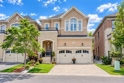 13 Cottonwood Hollow Court, Aurora, On L4g 3l8