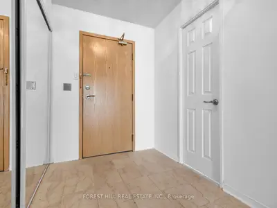 7905 Bayview Avenue 306, Markham, On L3t 7n3