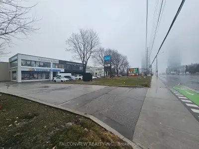 8001 Jane Street 2, Vaughan, On L4k 2m7
