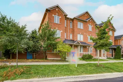 375 White's Hill Avenue, Markham, On L6b 0j3