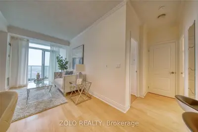 7 North Park Road 1912, Vaughan, On L4j 0c9