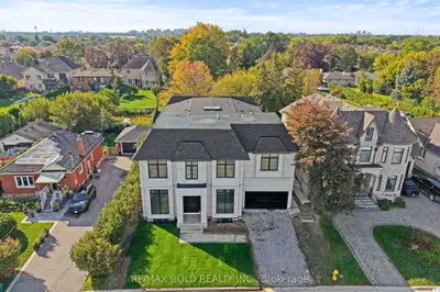 15 Mckenzie Street, Vaughan, On L4l 2e4