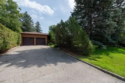 27 Oakcrest Avenue, Markham, On L3r 2b9