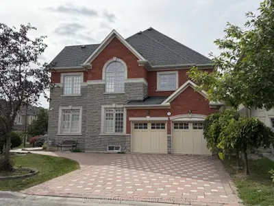 56 Woodvalley Crescent, Vaughan, On L6a 4j6