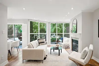 100 Arbors Lane Th18, Vaughan, On L4l 3z2