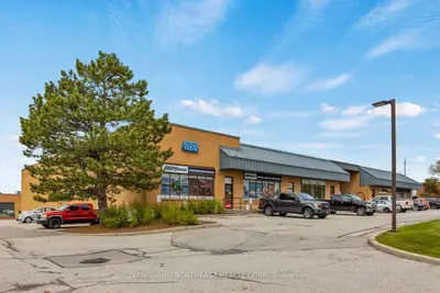 1100 Gorham Street 22, Newmarket, On L3y 8y8