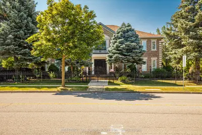 1 Radley Street, Vaughan, On L4l 8j7