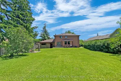 350 Sunset Beach Road, Richmond Hill, On L4e 3h9