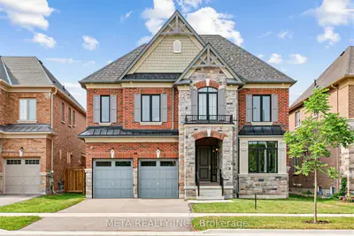 56 Klees Crescent, Aurora, On L4g 3w8