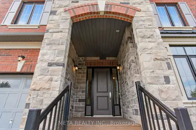 56 Klees Crescent, Aurora, On L4g 3w8
