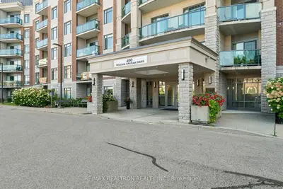 400 William Graham Drive 208, Aurora, On L4g 1l7
