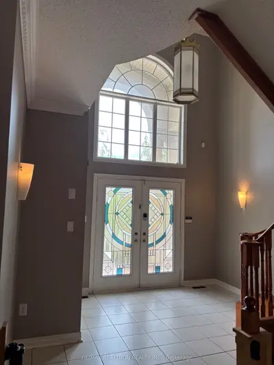 298 Thornhill Woods Drive, Vaughan, On L4j 8v6