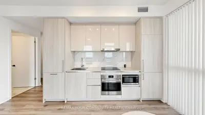 225 Commerce Street 1702, Vaughan, On L4k 0r1
