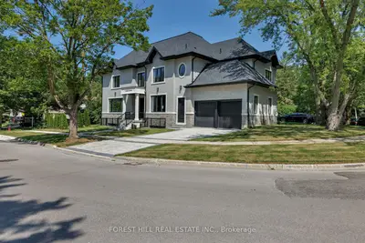 5 Cedar Crescent, Aurora, On L4g 3j7