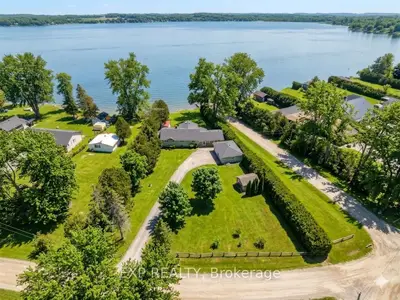 561 Duclos Point Road, Georgina, On L0e 1n0