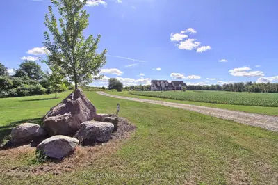 2875 Holborn Road, East Gwillimbury, On L0g 1r0