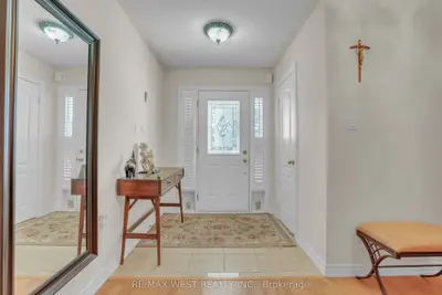 503 Simcoe Road, Bradford West Gwillimbury, On L3z 3c4