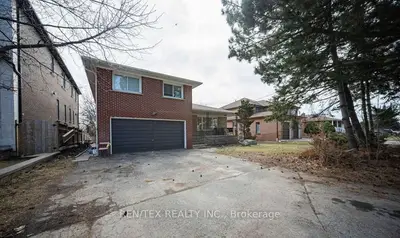 75 Stockdale Crescent, Richmond Hill, On L4c 3t1