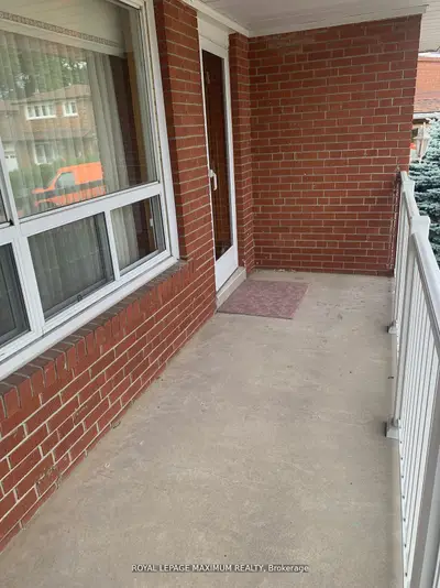 155 Rainbow Drive, Vaughan, On L4l 2k8