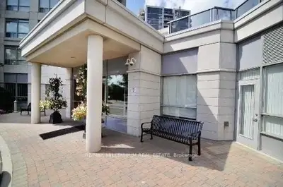 50 Disera Drive 902, Vaughan, On L4j 9e9