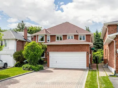 71 Canterbury Court, Richmond Hill, On L4c 8e7