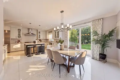 18 Gosling Road, Vaughan, On L6a 1e2