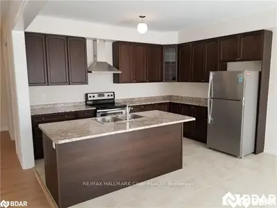 232 Brownley Lane, Essa, On L3w 0p7