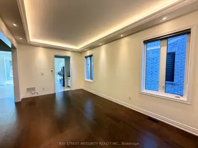 61 Cannes Avenue, Vaughan, On L4h 4p8