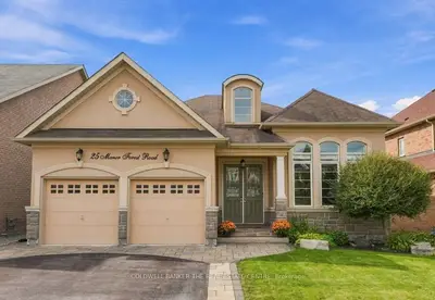 25 Manor Forest Road, East Gwillimbury, On L0g 1m0