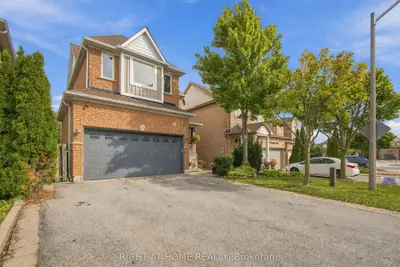 212 Bachman Drive, Vaughan, On L6a 3v9