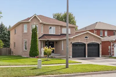 70 Bambi Crescent, Georgina, On L4p 4c7