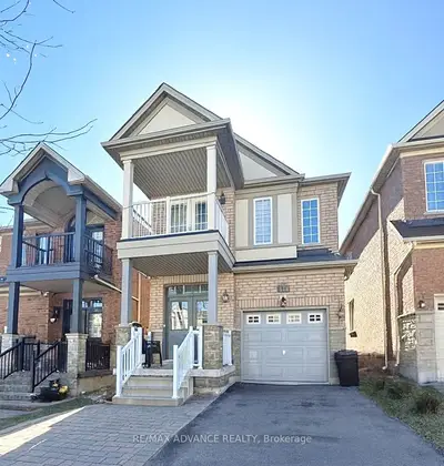 137 Laramie Crescent, Vaughan, On L6a 0r1