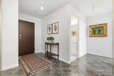 110 Promenade Circle 1705, Vaughan, On L4j 7w8